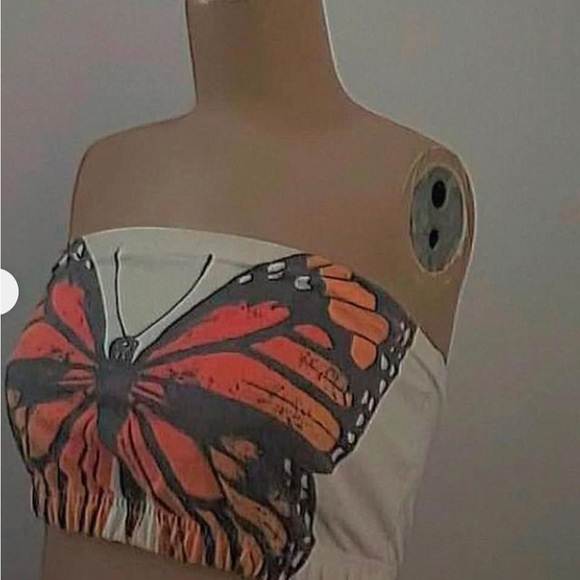 Monarch top 🦋 - Picture 1 of 2